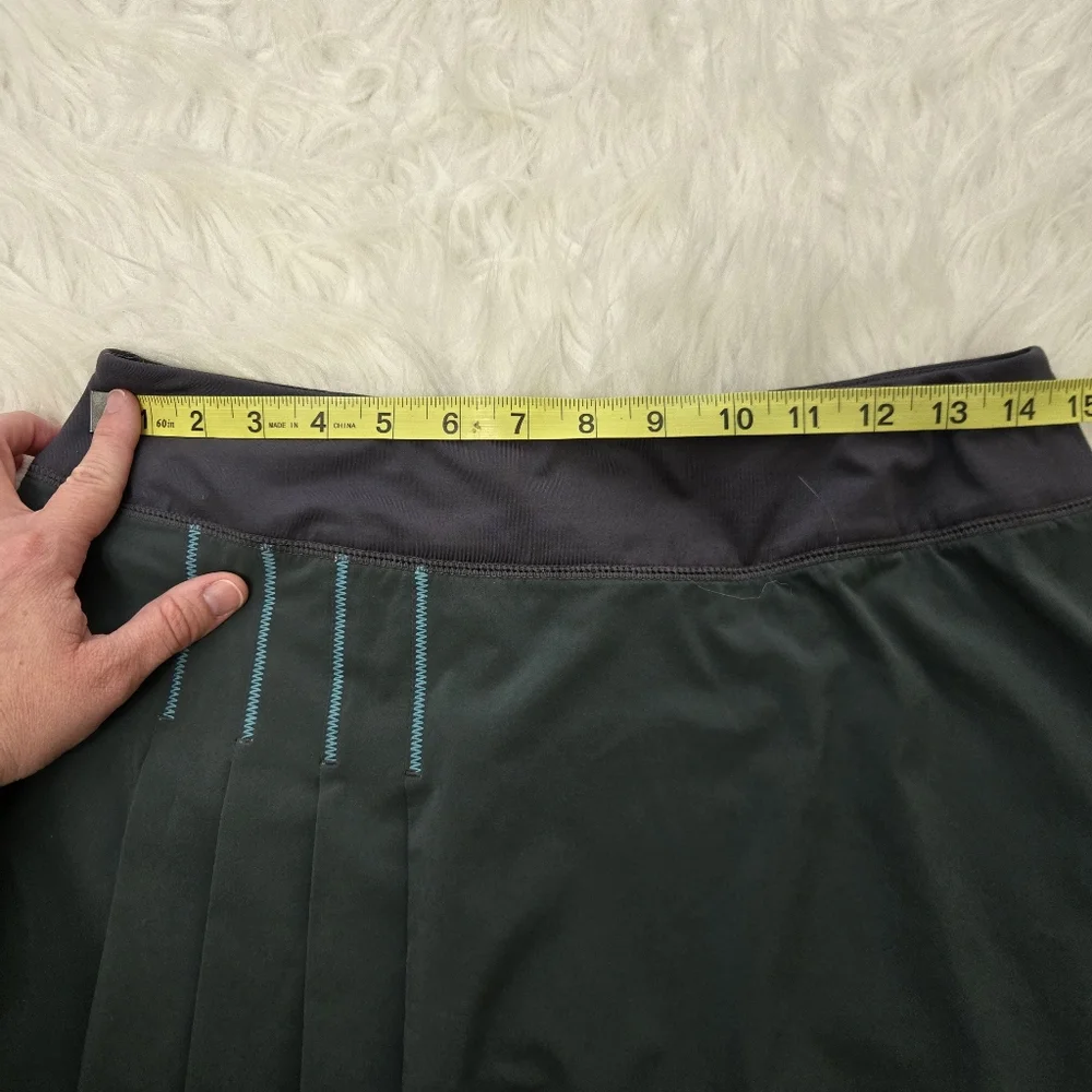 ATHLETA Second Wind Skort Size S Skirt Gray Pleats Pull On‎ Zip Pocket Stretchy